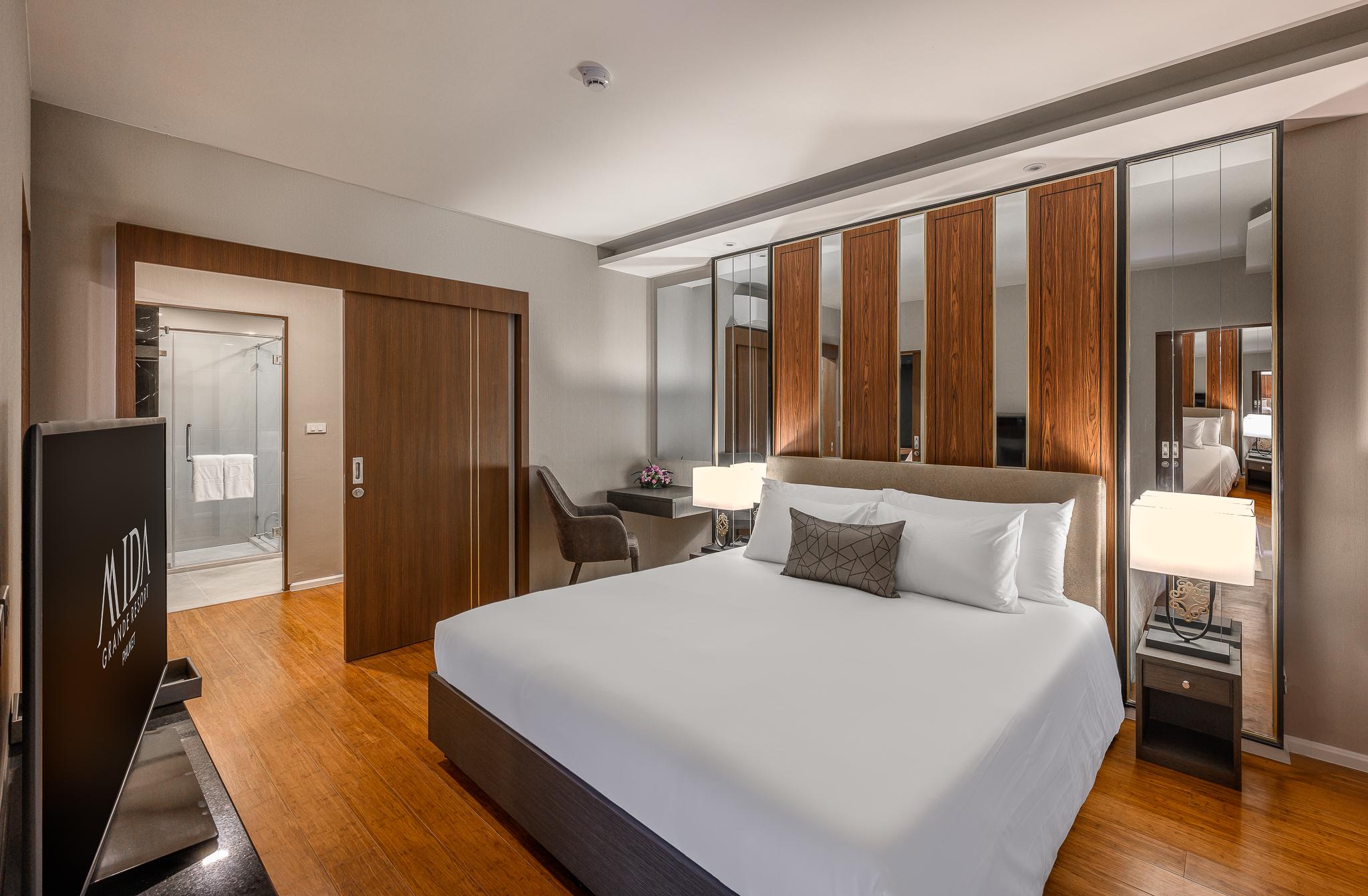 Mida Grande Resort Phuket Kültér fotó